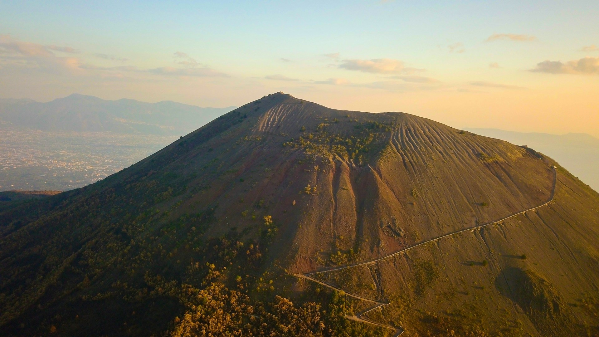 Mt Vesuvius and Pompeii